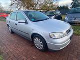 Opel Astra 1,6 Klimaanlage+Allwetterräder+Serviceheft - Opel Astra aus 1999: 1.6