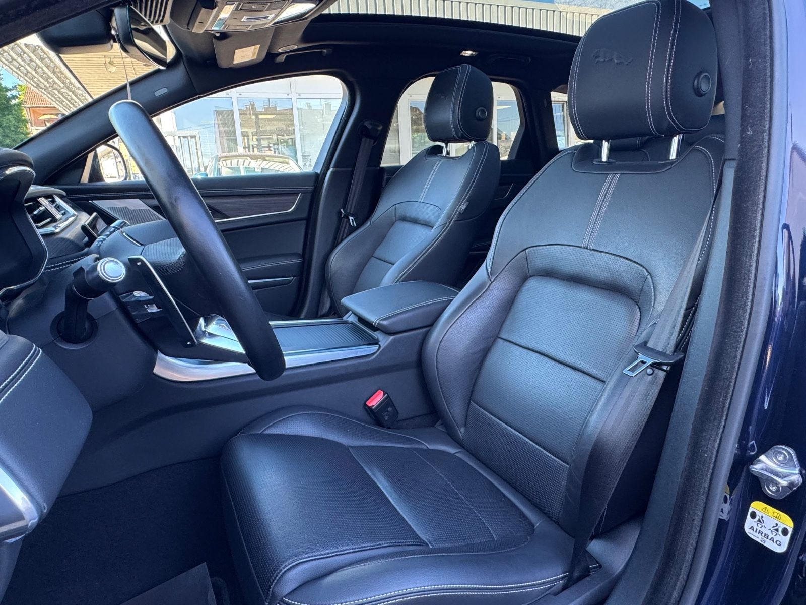 Fahrzeugabbildung Jaguar XF Sportbrake R-Dynamic SE AWD/PANO/KAM/MERIDIAN
