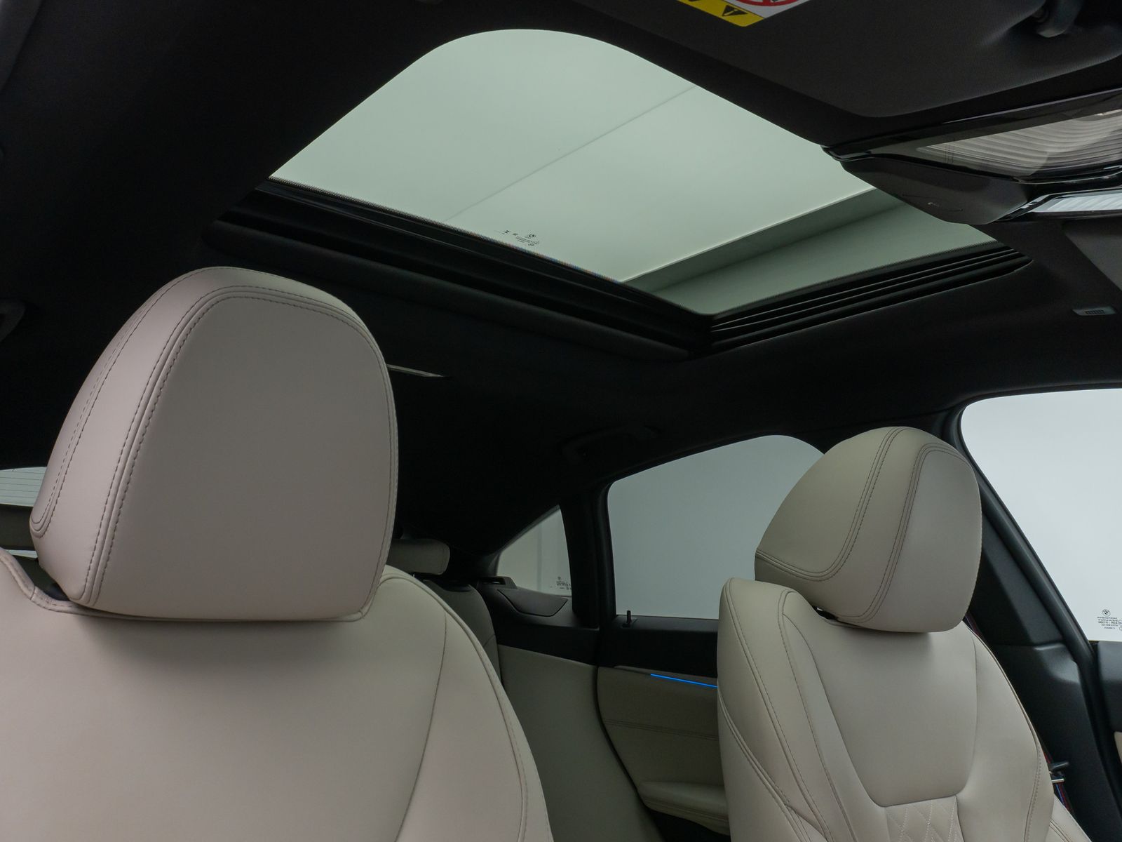 Fahrzeugabbildung BMW i4 M50 Gran Coupé 360°Glasdach Laser HUD DAB H/K