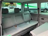 Volkswagen T4 Caravelle 2.5 TDI 75kW-Webasto-1 Hand - blaue Volkswagen T4