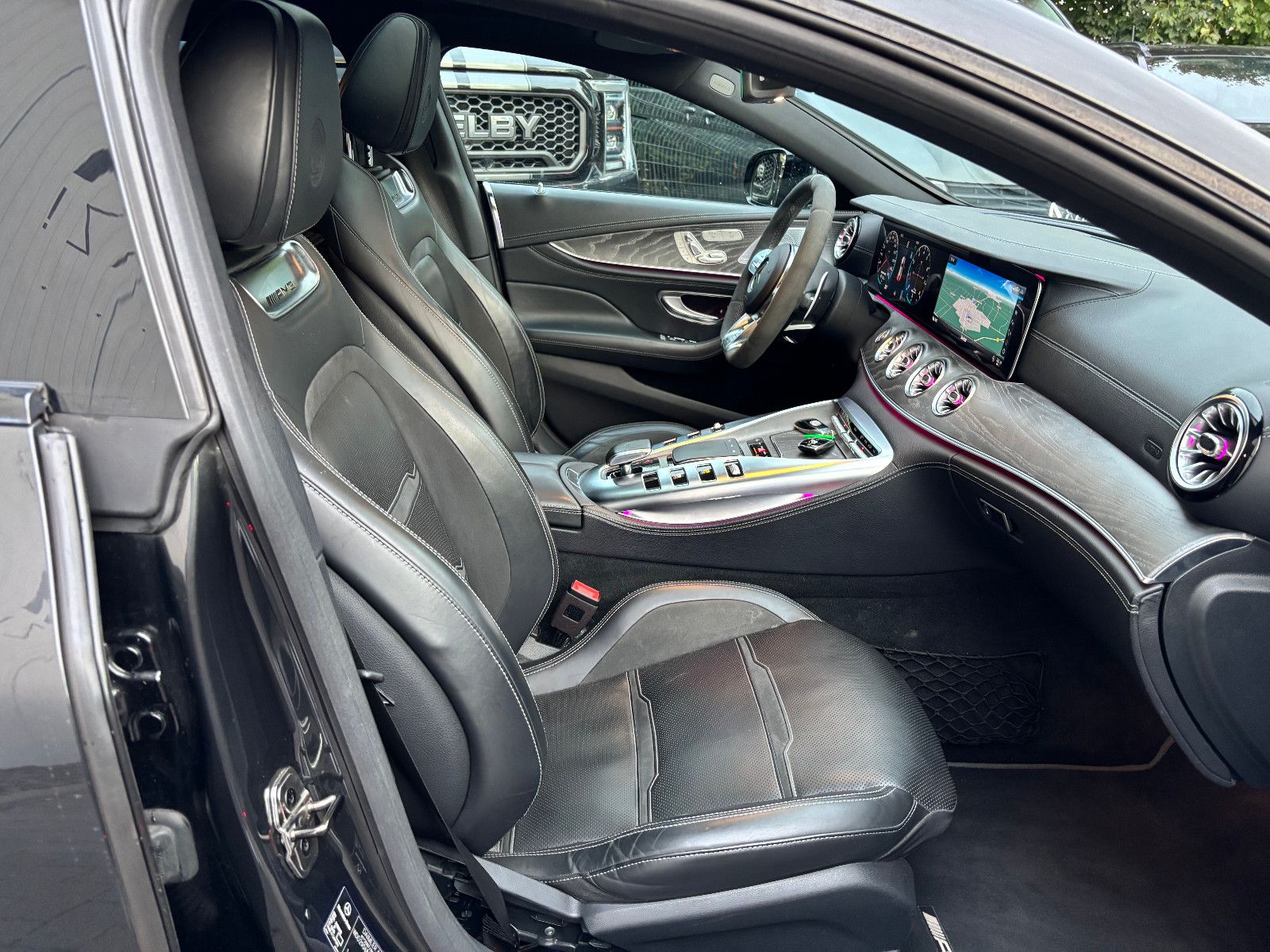 Fahrzeugabbildung Mercedes-Benz AMG GT 4-trg. 63 S 4Matic+/AERO-KIT/PANO/MASSAGE