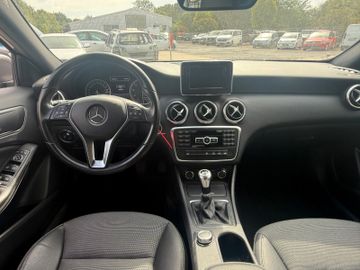 Mercedes A 180 - 12