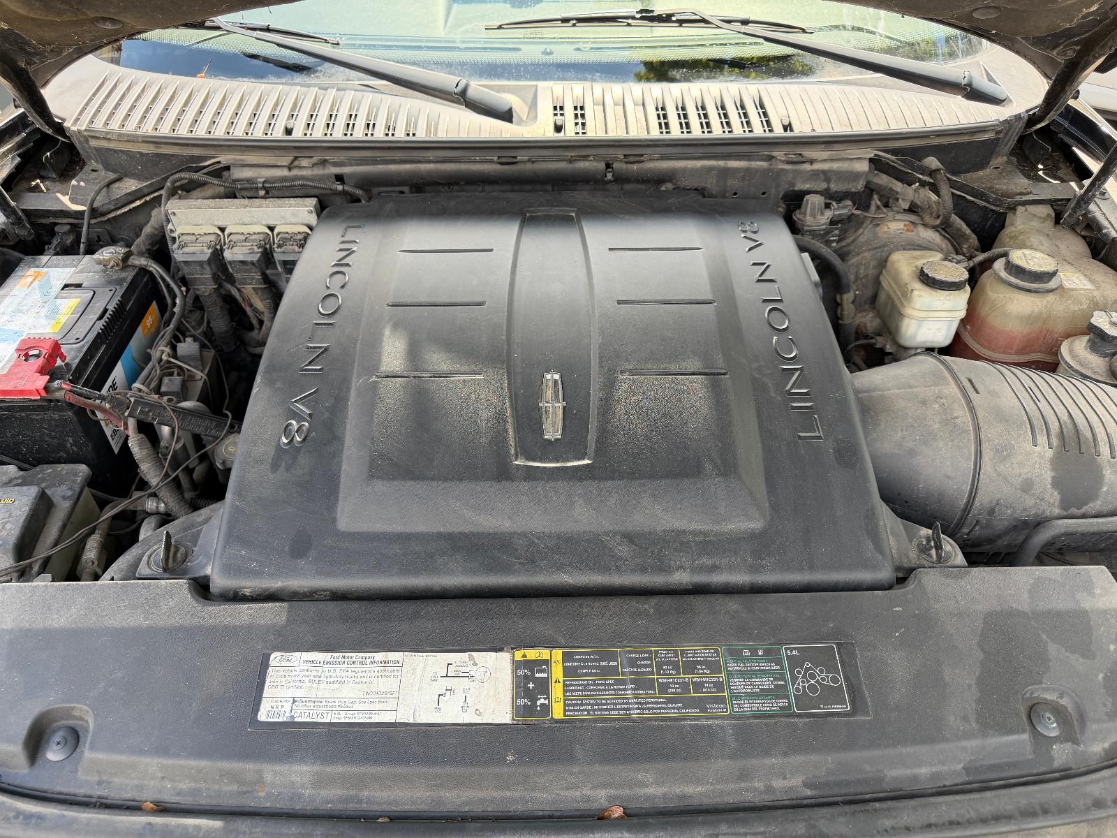 Lincoln NAVIGATOR 5,4L V8 4x4*AUT.*LEDER*EGSD*7-SITZE*