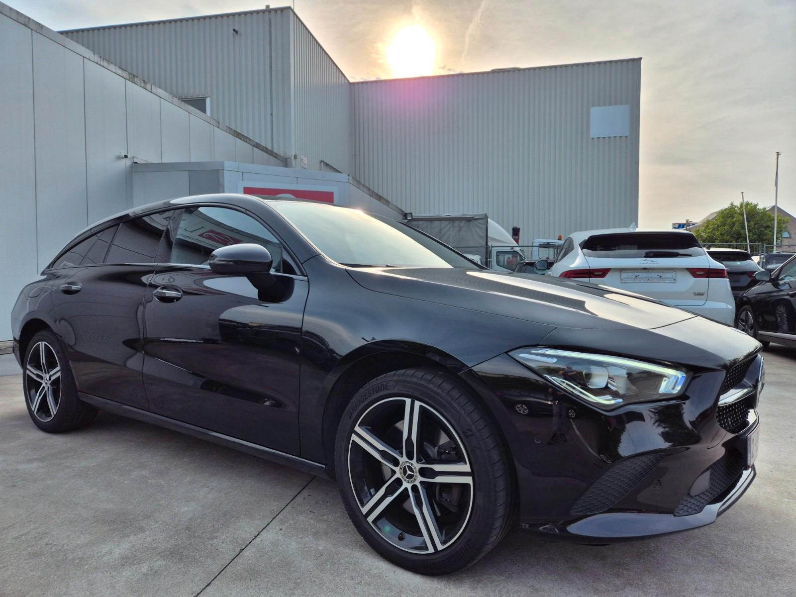 Mercedes-Benz CLA 250 e PHEV // HYBRID // 2023 !!
