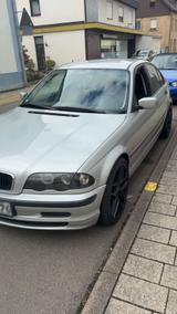 BMW 318i Rostfrei guter Zustand TÜV 07/27 - BMW 318 aus 2000: 318i