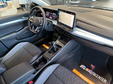 MYAUTOCENTER – Gebraucht- und Jahreswagen mit Werkstattservice in Pfaffenhofen Volkswagen Golf VIII *Keyless*Totwinkel*ACC*PDC*LED*VOLL
