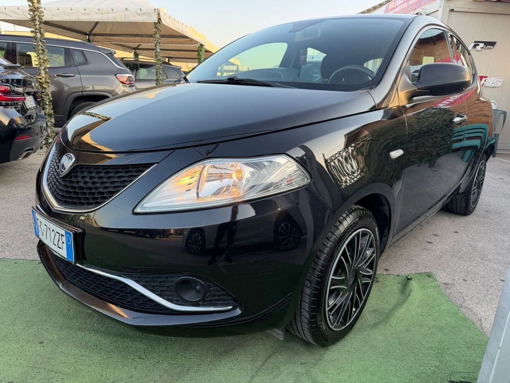 Image of Lancia Ypsilon