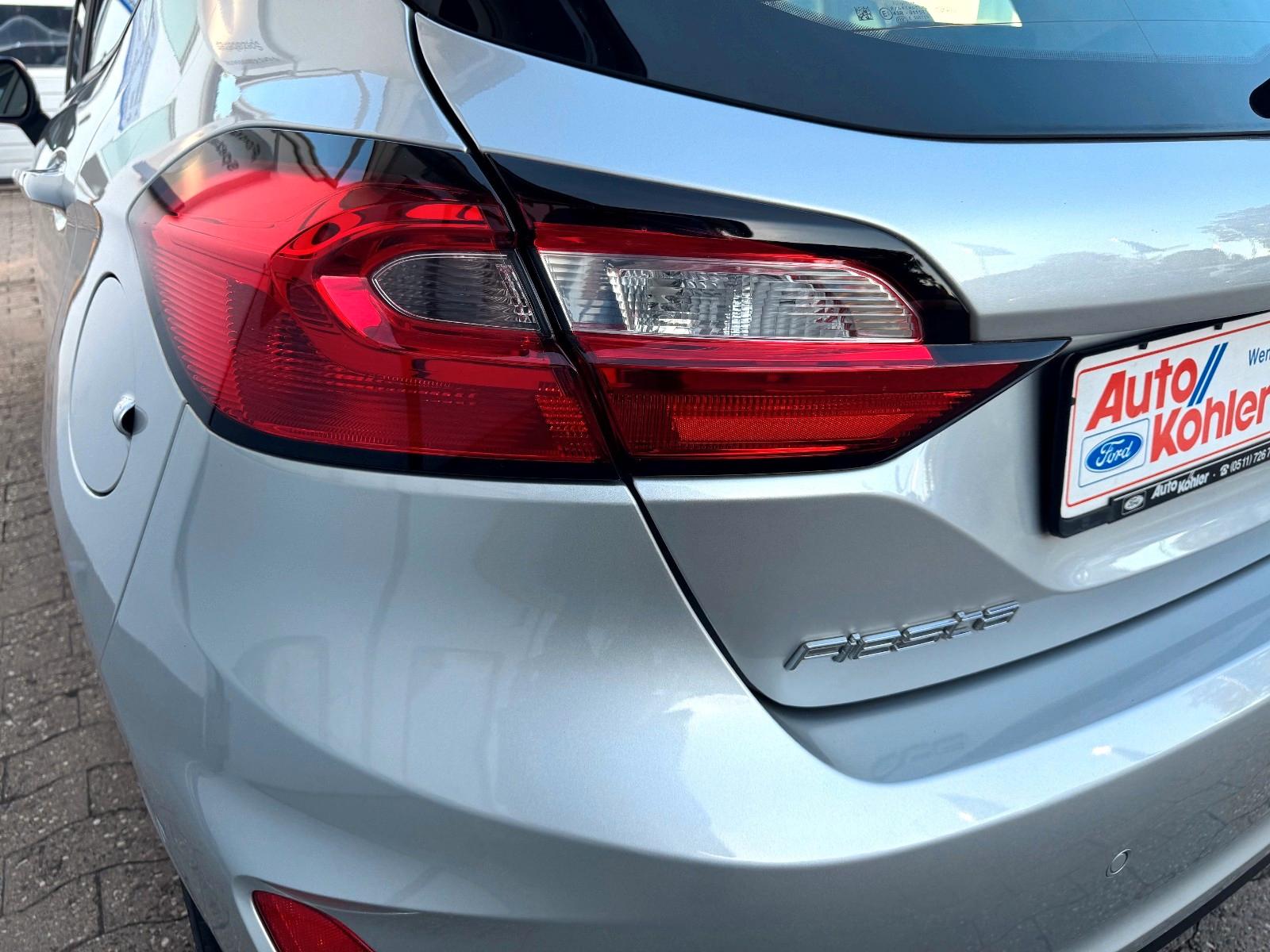 Ford Fiesta Cool & Connect 5-türig (viele Extras)