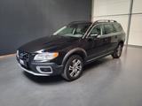 Volvo XC70 2.4 D5 Momentum AWD *Leder| Navi| PDC* - Volvo XC70 mit Diesel-Antrieb: Automatik