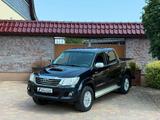 Toyota Hilux Double Cab Life 4x4 *1.Hand,Garantie* - gebrauchte Toyota Hilux aus dem Jahr 2014