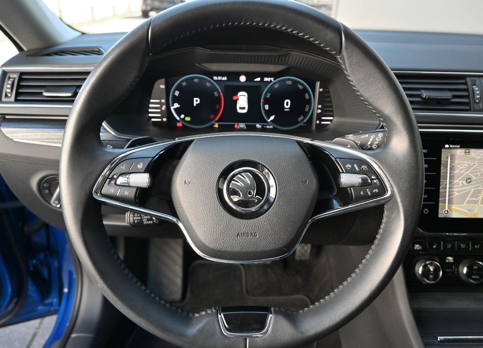 Fahrzeugabbildung SKODA Superb 1.5 TSI ACT DSG STYLE COMBI °ACC°AHK°