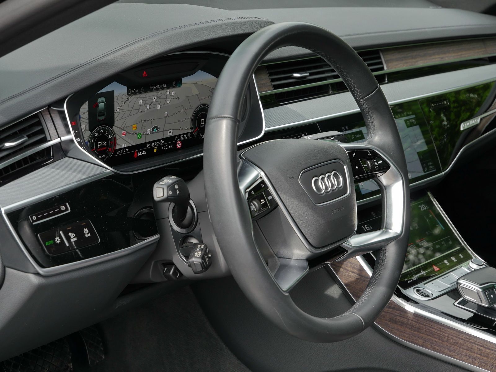 Audi A8 - Bild 20