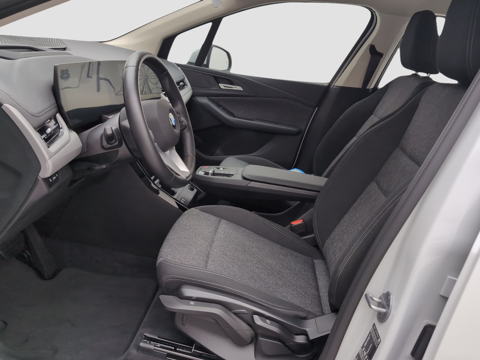 BMW 223 Active Tourer - Bild 9