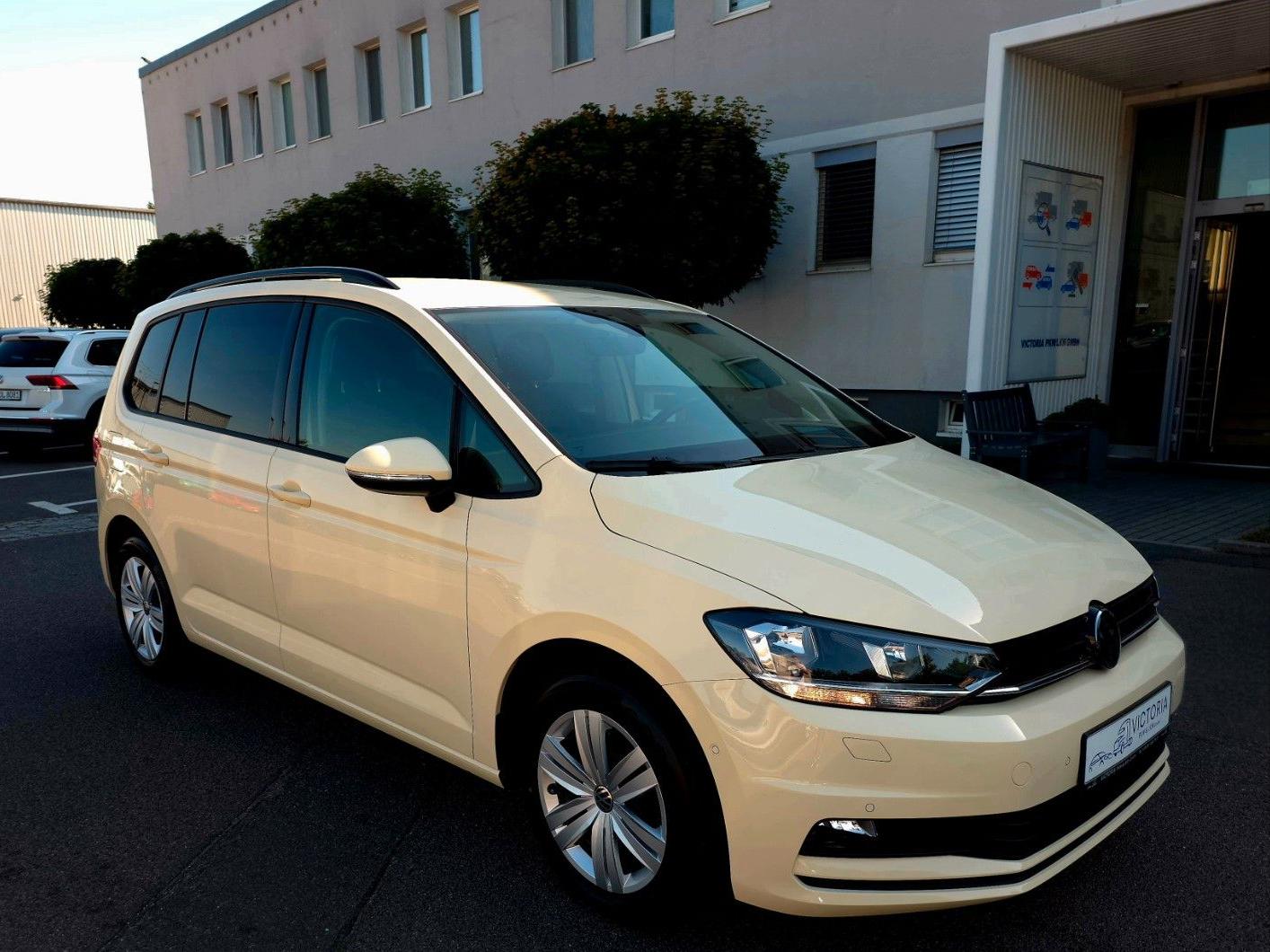 Volkswagen Touran 2.0 TDI SCR DSG*KAM*7-Zitzer*NAVI*LEDER*