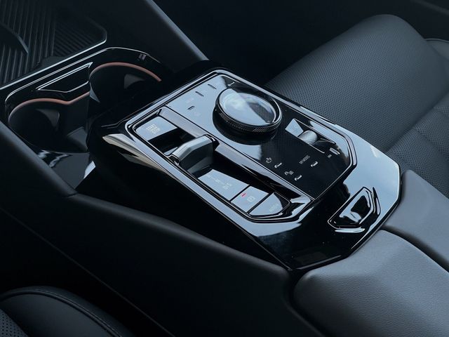 Foto Nummer 10: BMW 550e xDrive