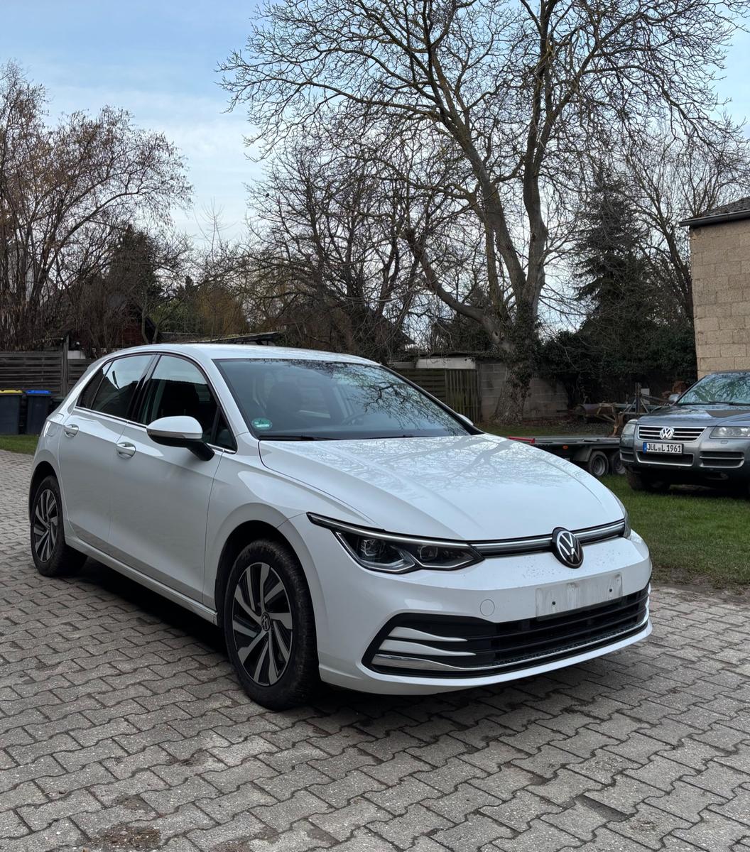 Volkswagen Golf VIII Lim. Style eHybrid - Scheckheft - Aut.