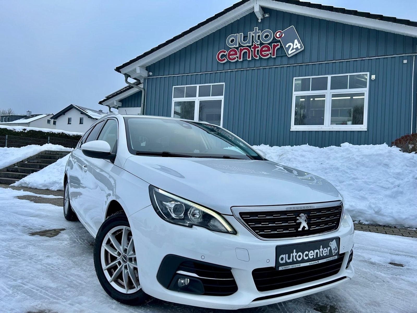 Fahrzeugabbildung Peugeot 308 SW Allure°Automatik°AHK°Kamera°Navi°1.Hand°