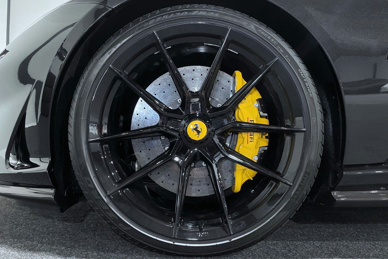 Fahrzeugabbildung Ferrari 812 GTS - FULL CARBON