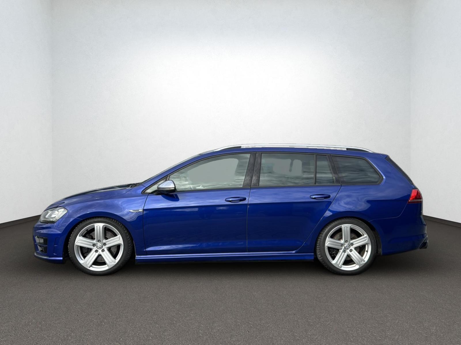 Volkswagen Golf VII R SW 300 ch 4Motion DSG • Toit pano • Dynaudio • ACC • DCC • Caméra • Cuir