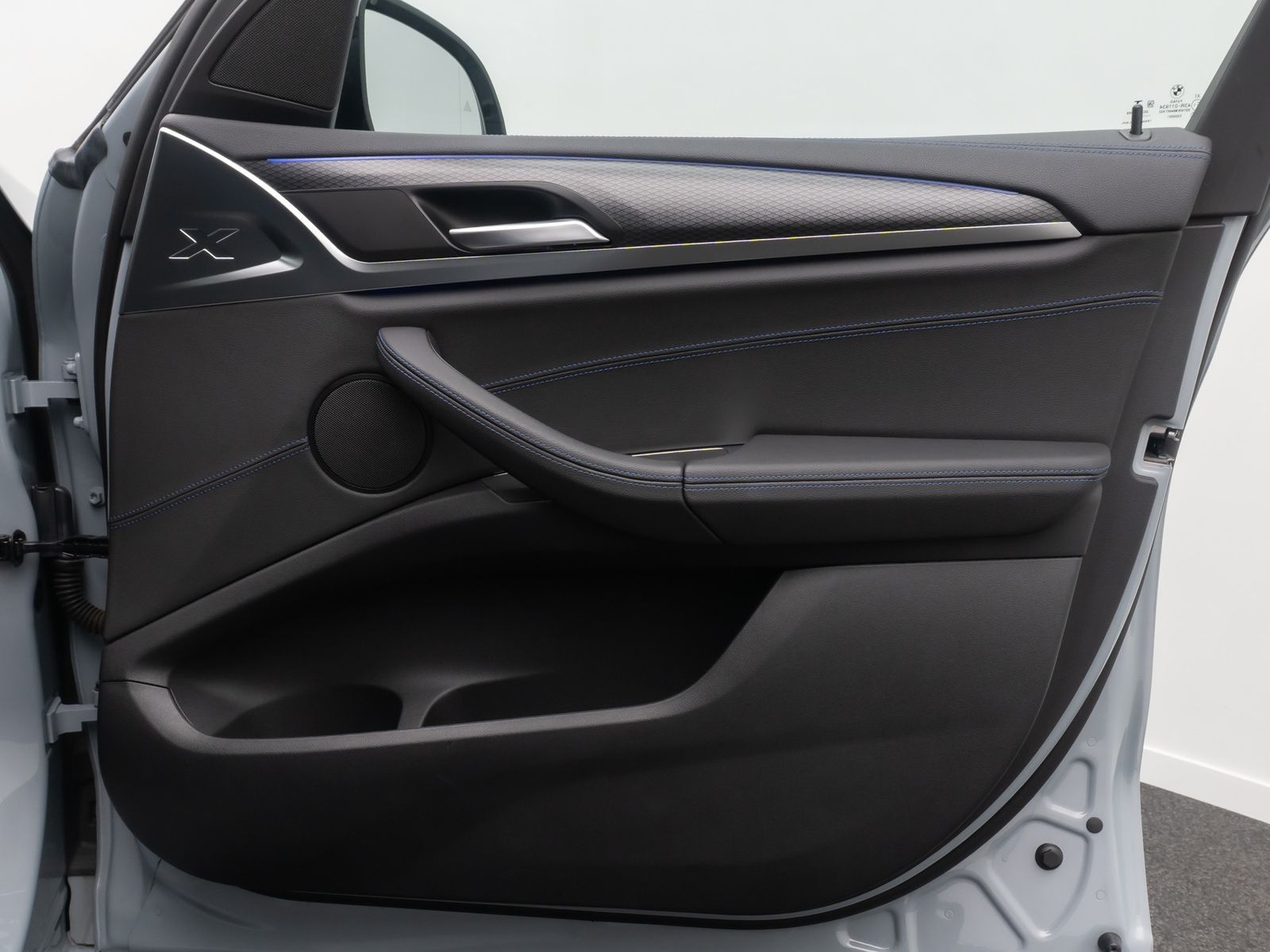 Fahrzeugabbildung BMW X3 xD20d M Sport DAB HiFi AHK Komfort 20Zoll