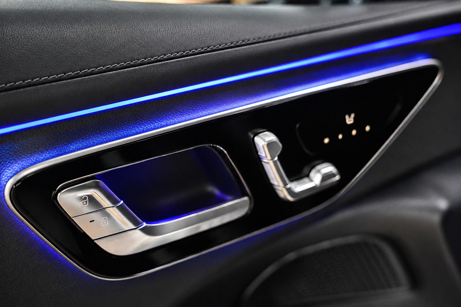 Fahrzeugabbildung Mercedes-Benz E E 220d*AMG*Ambiente*360°*Digital Light*Virtual