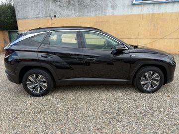 Hyundai TUCSON - 8