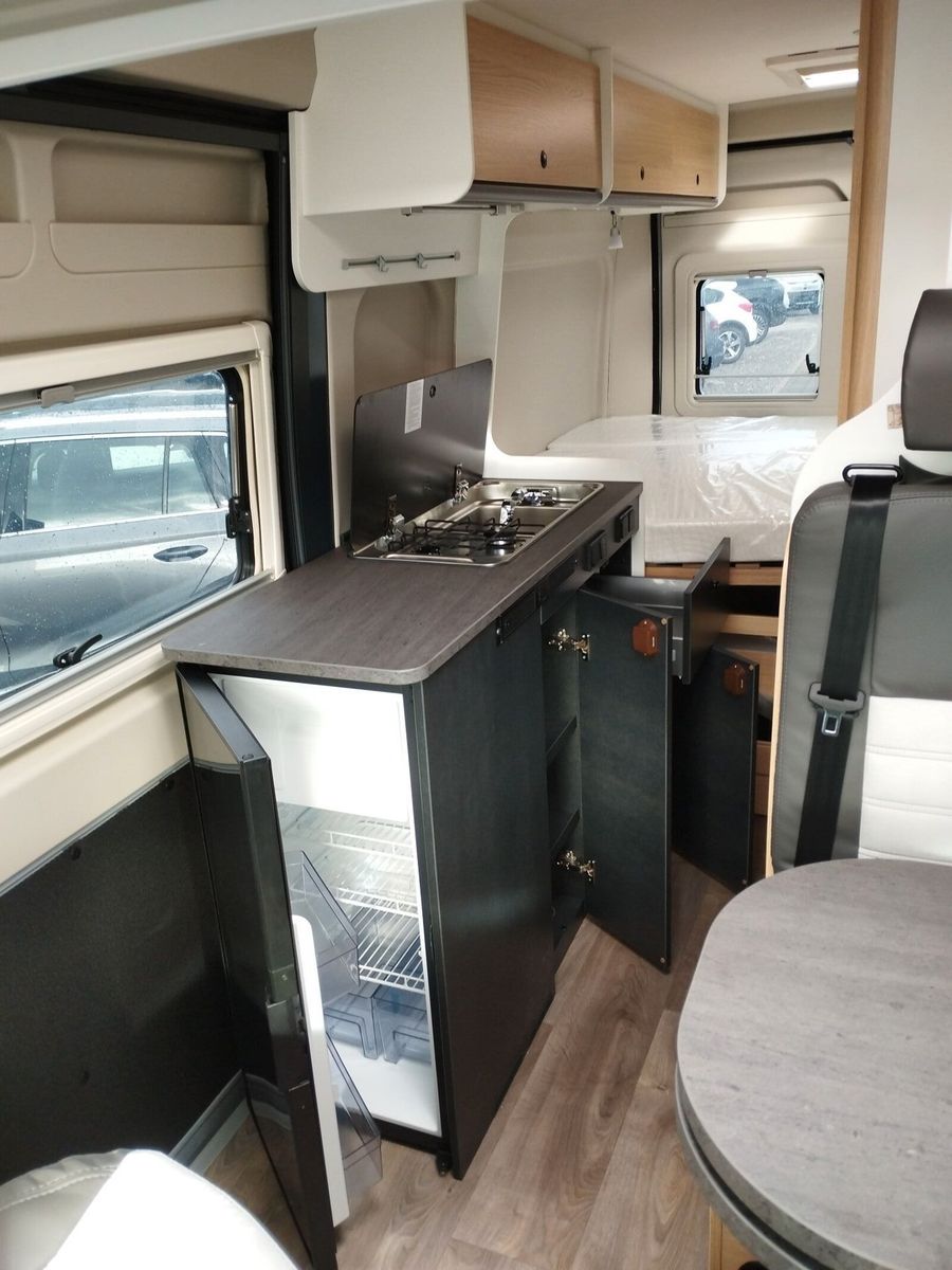 Fahrzeugabbildung Sunlight Adventure Cliff 600 Automatik, Dörr Edition, LTE