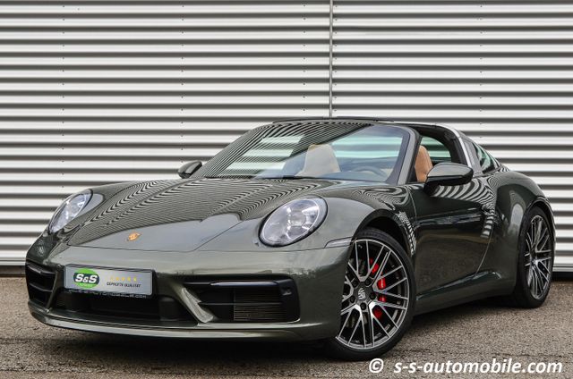 Porsche 992 Targa 4S SportDesign Leder930 Schaltgetriebe