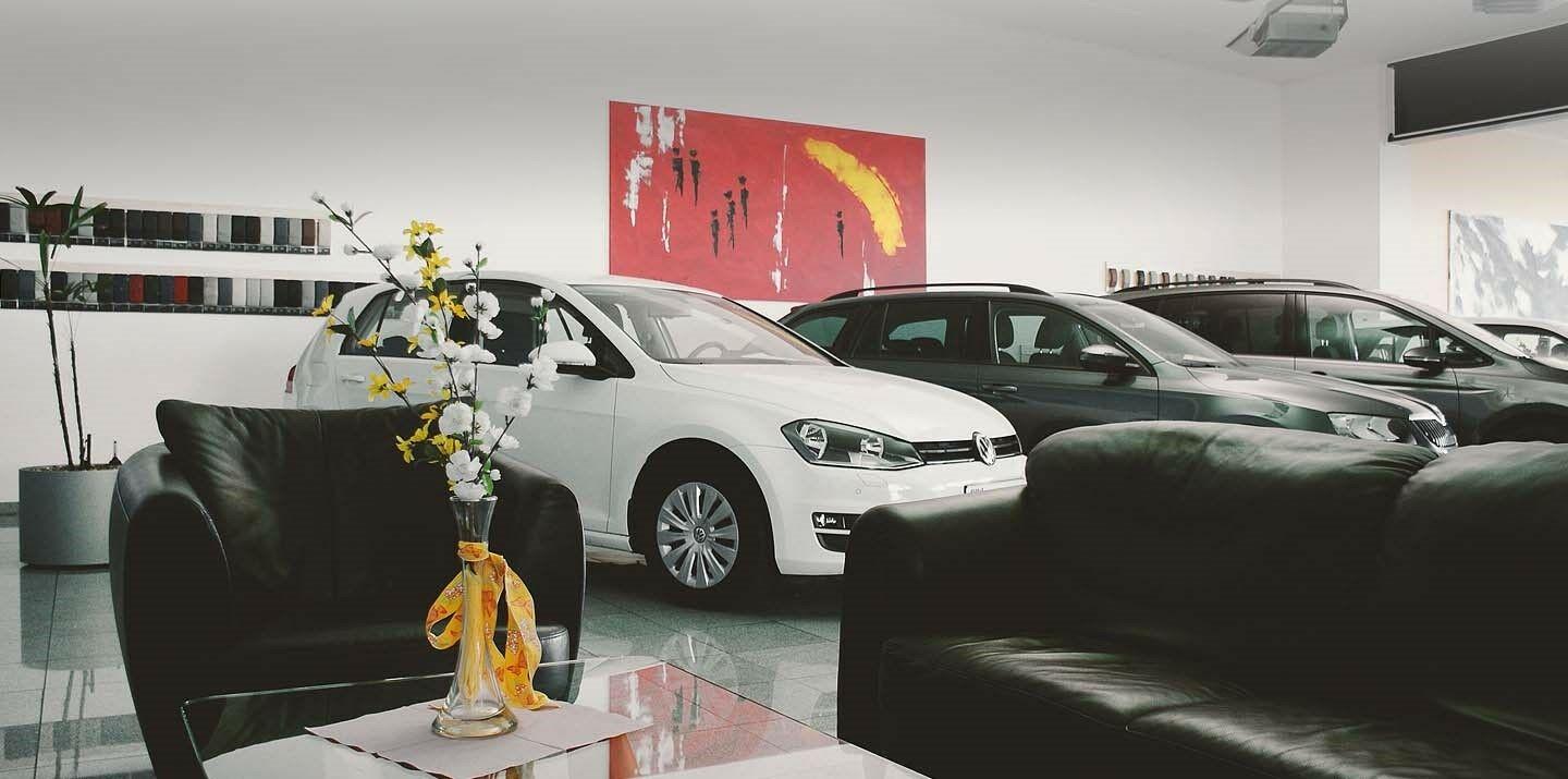 showroom-image-top