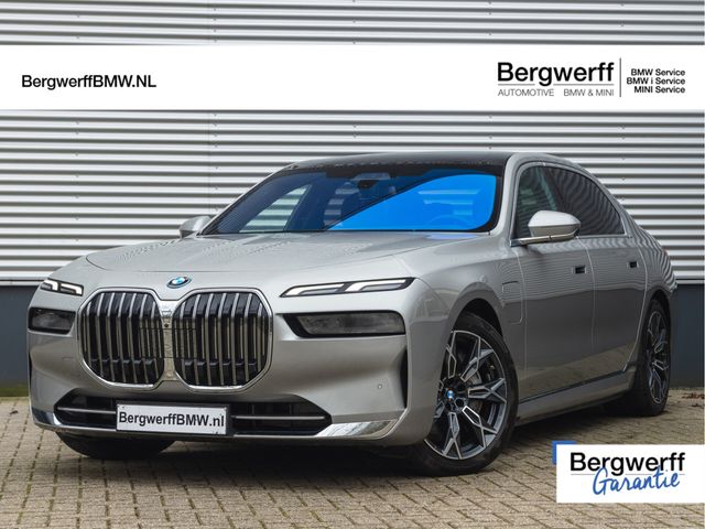 BMW 750 7-serie 750e xDrive - Executive Lounge - Rea