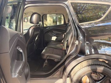 Ford Kuga - 11