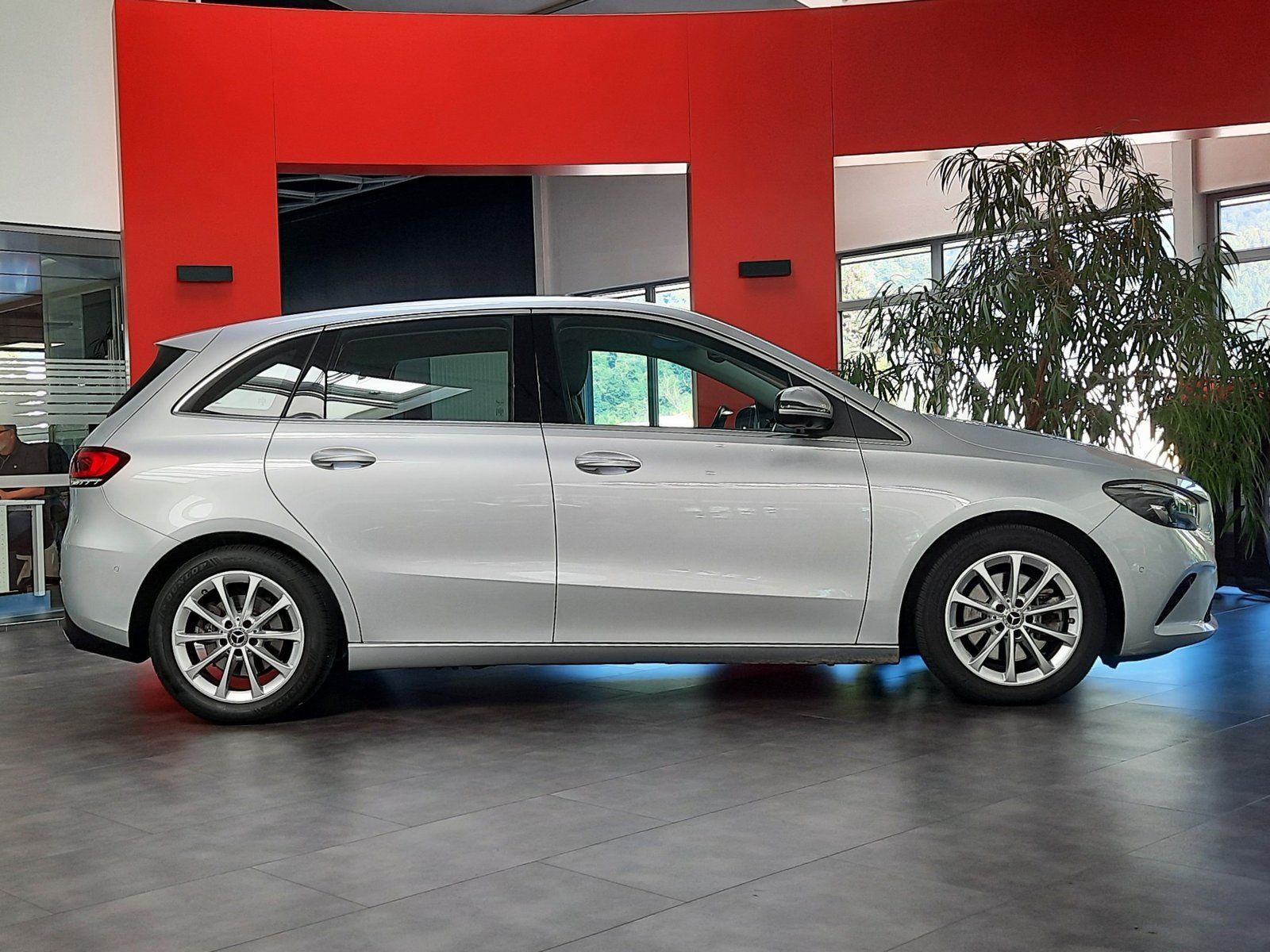 Fahrzeugabbildung Mercedes-Benz B 220 4Matic DSG *Navi*Assist*Cam*Tempomat*LED*