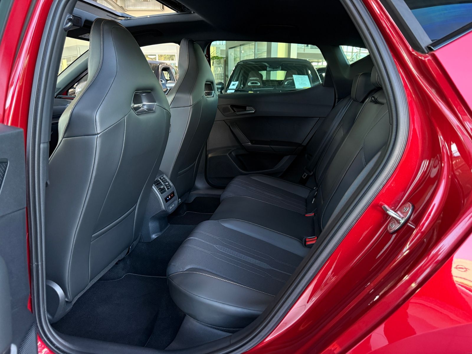 Fahrzeugabbildung CUPRA Leon VZ PANO BEATS ACC RFK