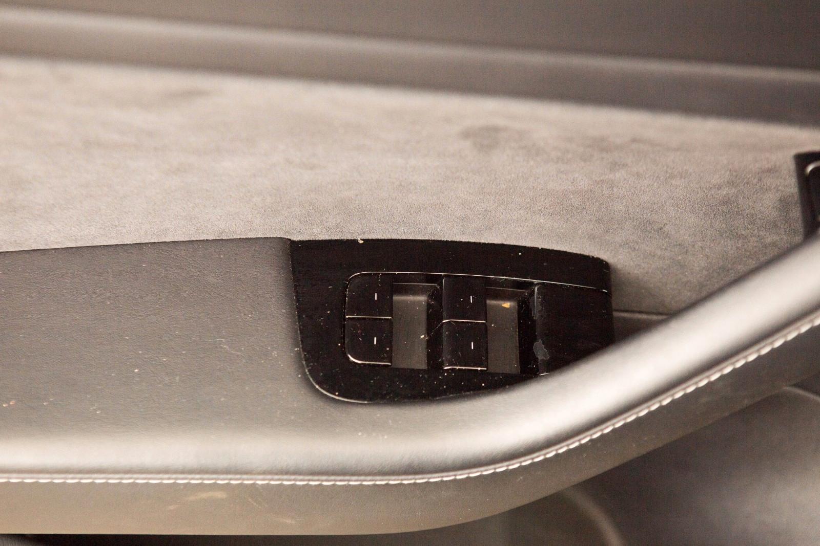 TESLA MODEL 3 PERFORMANCE 483CH - 1ERE MAIN - HAYON ÉLECTRIQUE - TOIT PANORAMIQUE