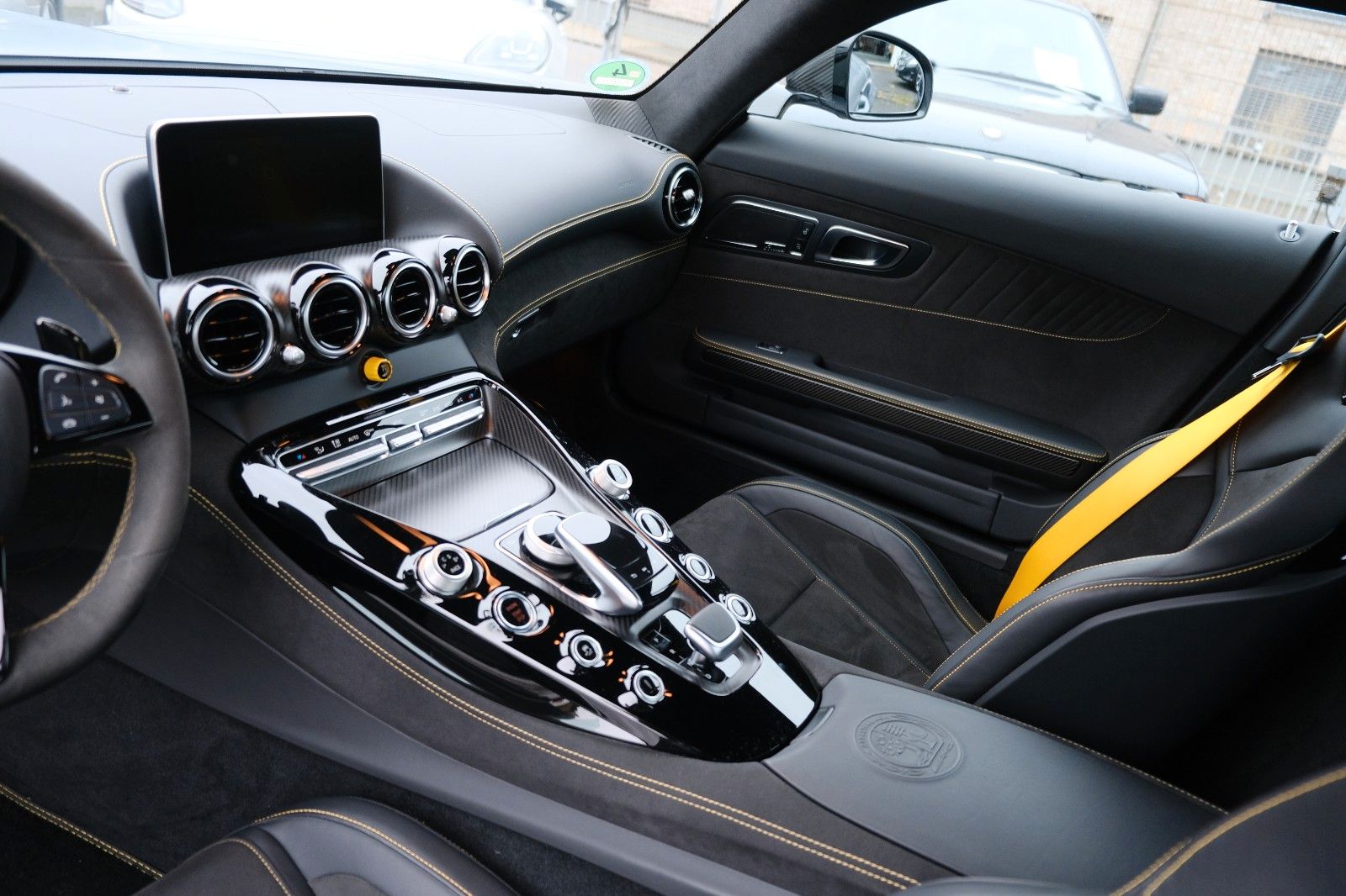 Fahrzeugabbildung Mercedes-Benz AMG/Keramik/Junge Sterne/Gutachten 1-