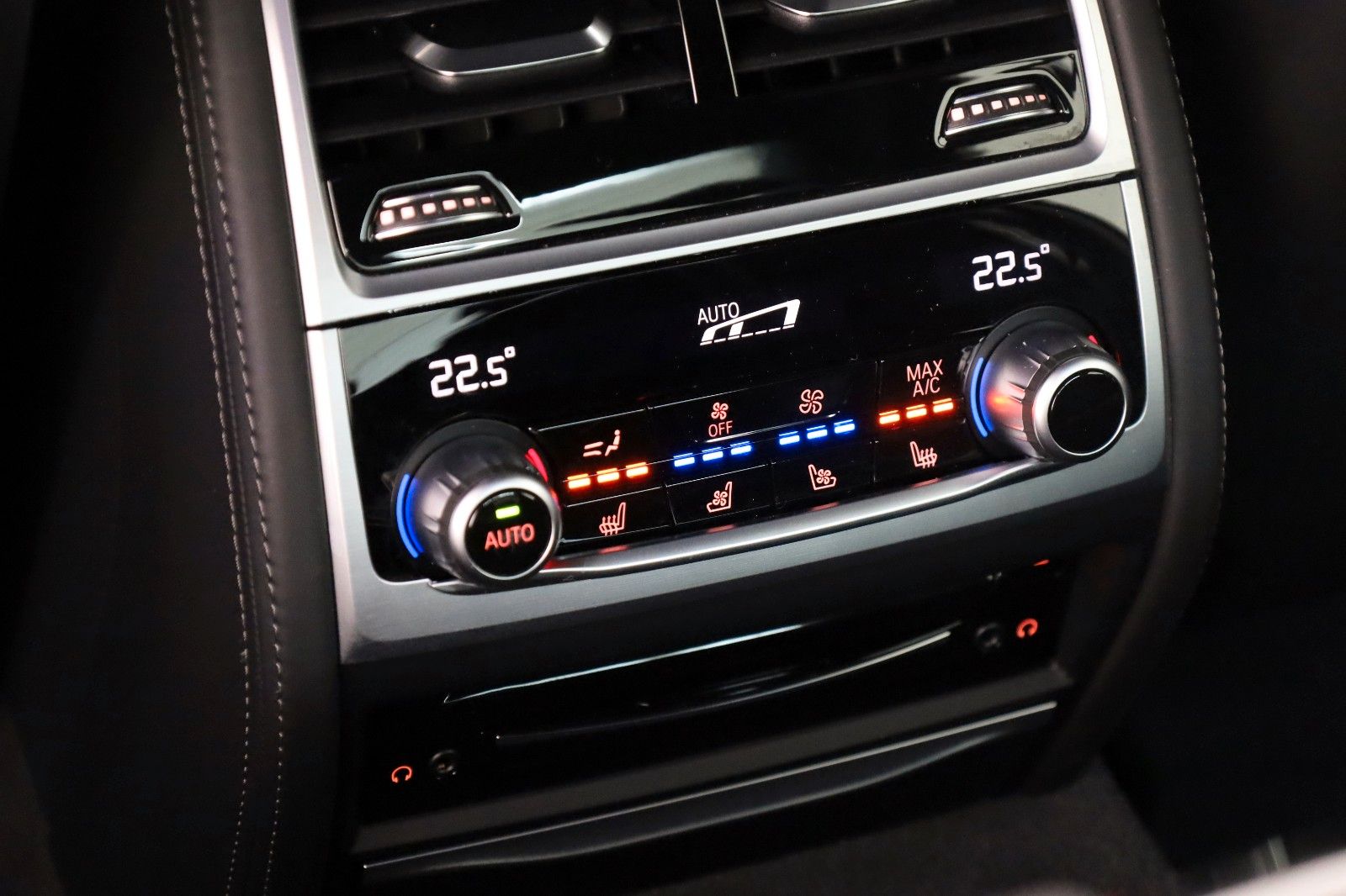 Fahrzeugabbildung BMW 740 d xD, M Sport,Laser,Sitzlüftx4,SD, Garantie!