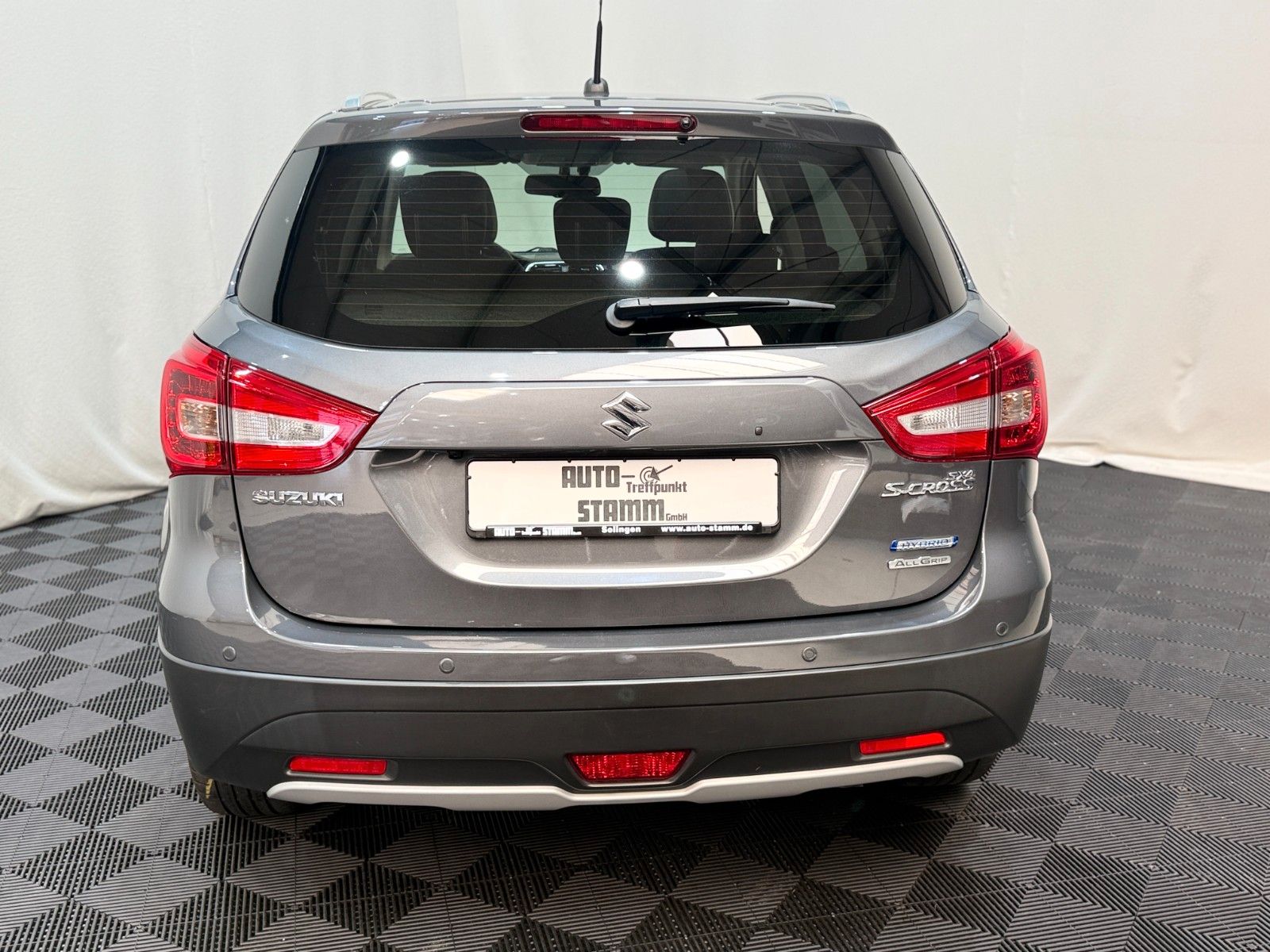 Fahrzeugabbildung Suzuki SX4 S-Cross Comfort+ 4x4 / 1. Hand / Navi / RFK