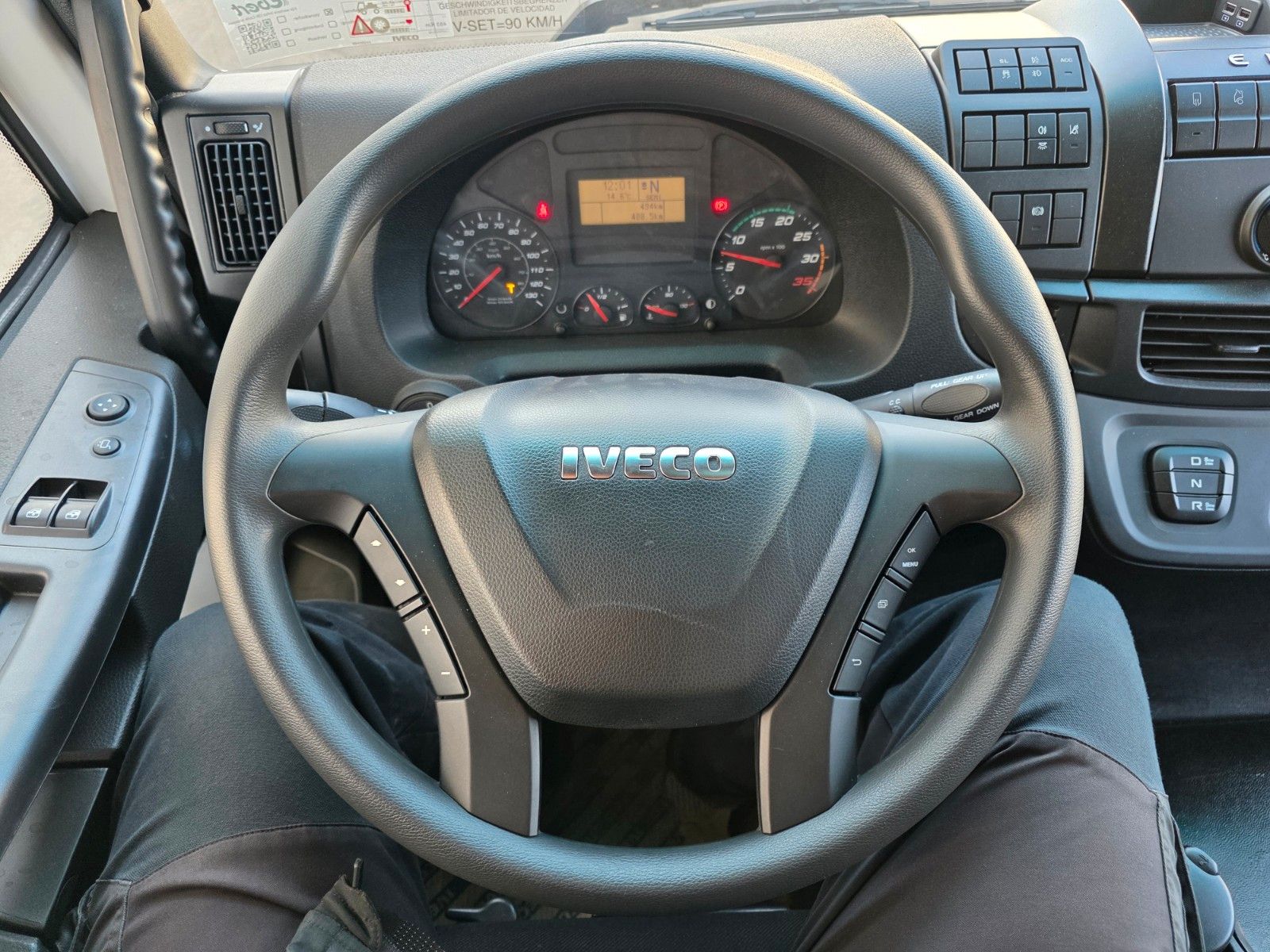 Fahrzeugabbildung Iveco Eurocargo ML75E21/P LBW 1.000kg L-Haus