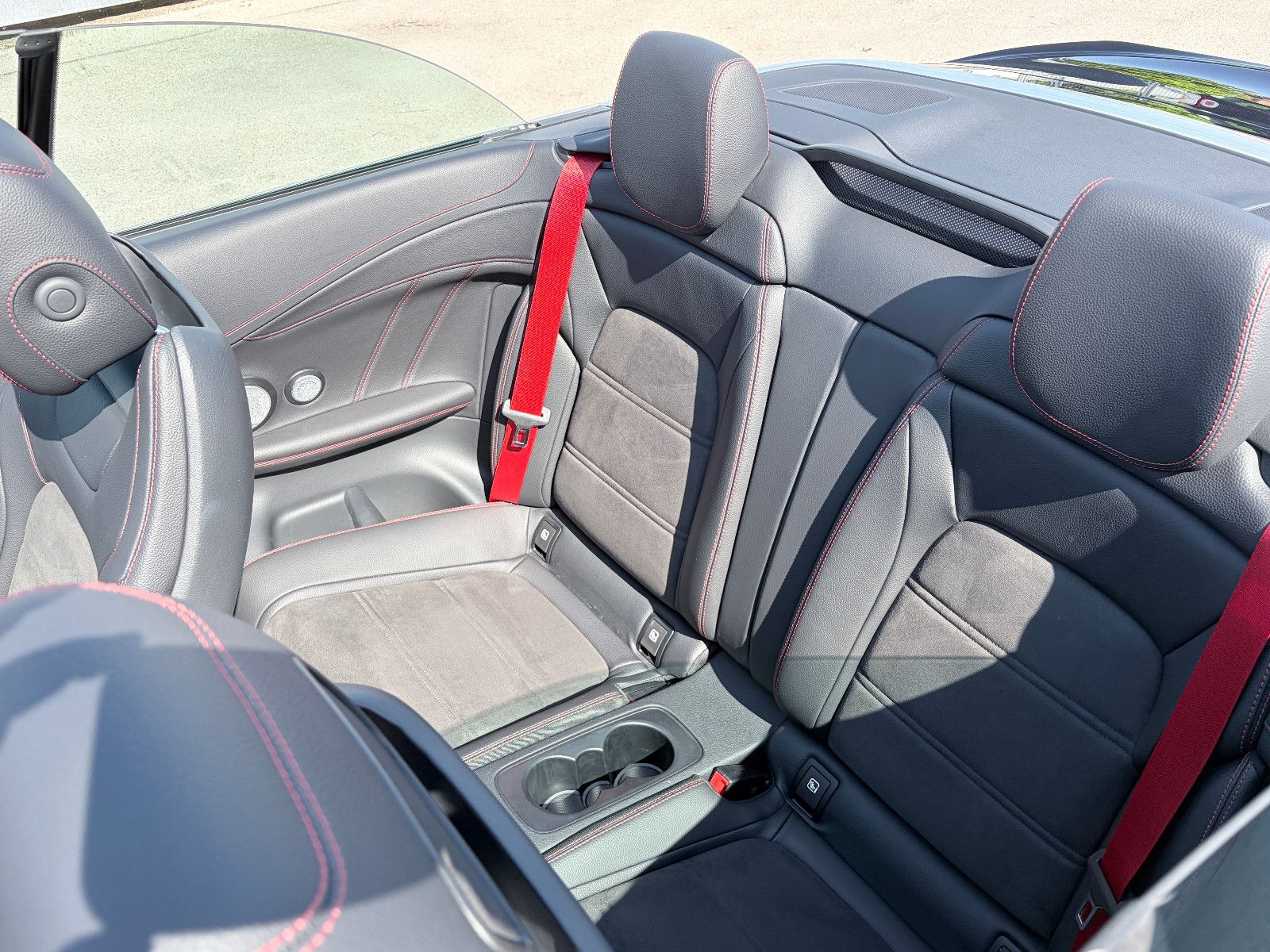 Mercedes-Benz C 300d AMG PLUS COMAND HUD DISTRONIC BURMESTER foto 23