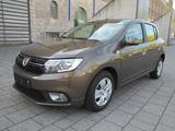 Dacia Sandero II Laureate Klima Nebel USB BC CD - Dacia Sandero: Kleinwagen, Laureate