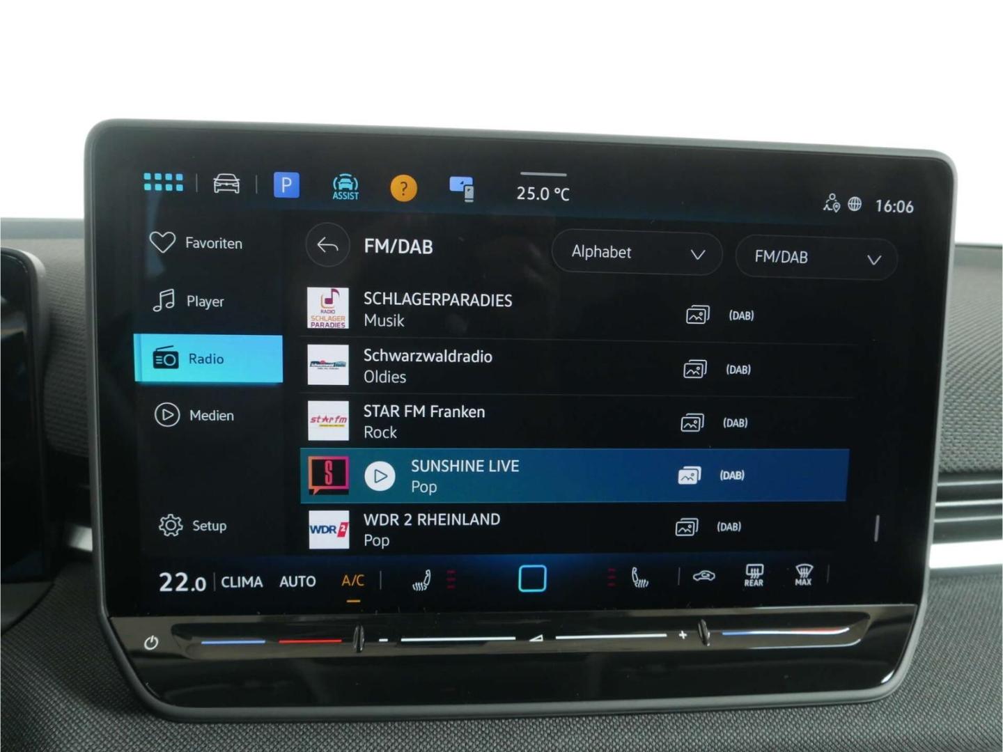 Volkswagen T-Roc 1.5 eTSI Life DSG NAV/LED/ACC/RFK/17'', миниатюра 23