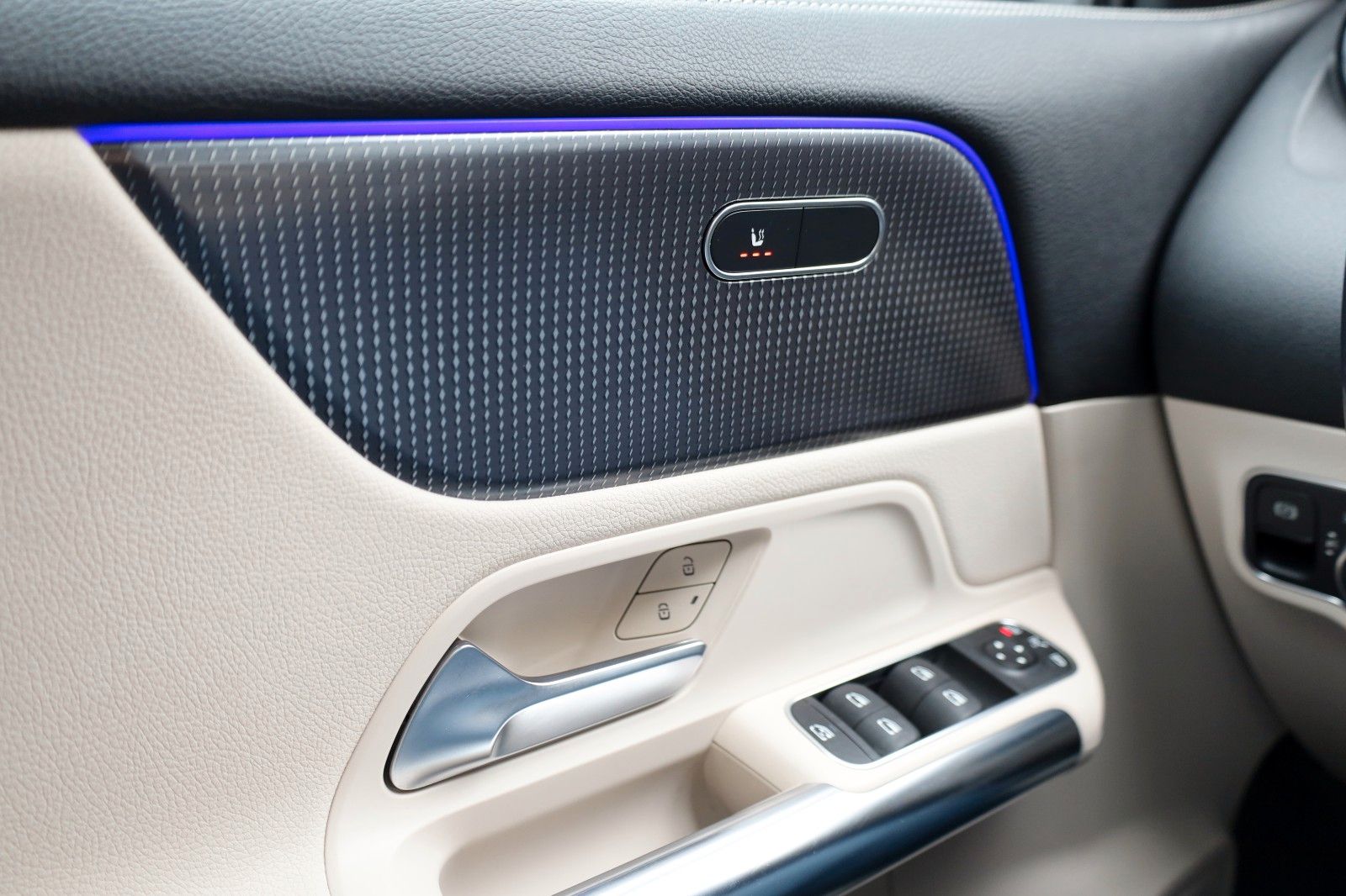 Fahrzeugabbildung Mercedes-Benz GLA 200 d Progressiv,T.Leder,Navi,LED,Kamera,SD