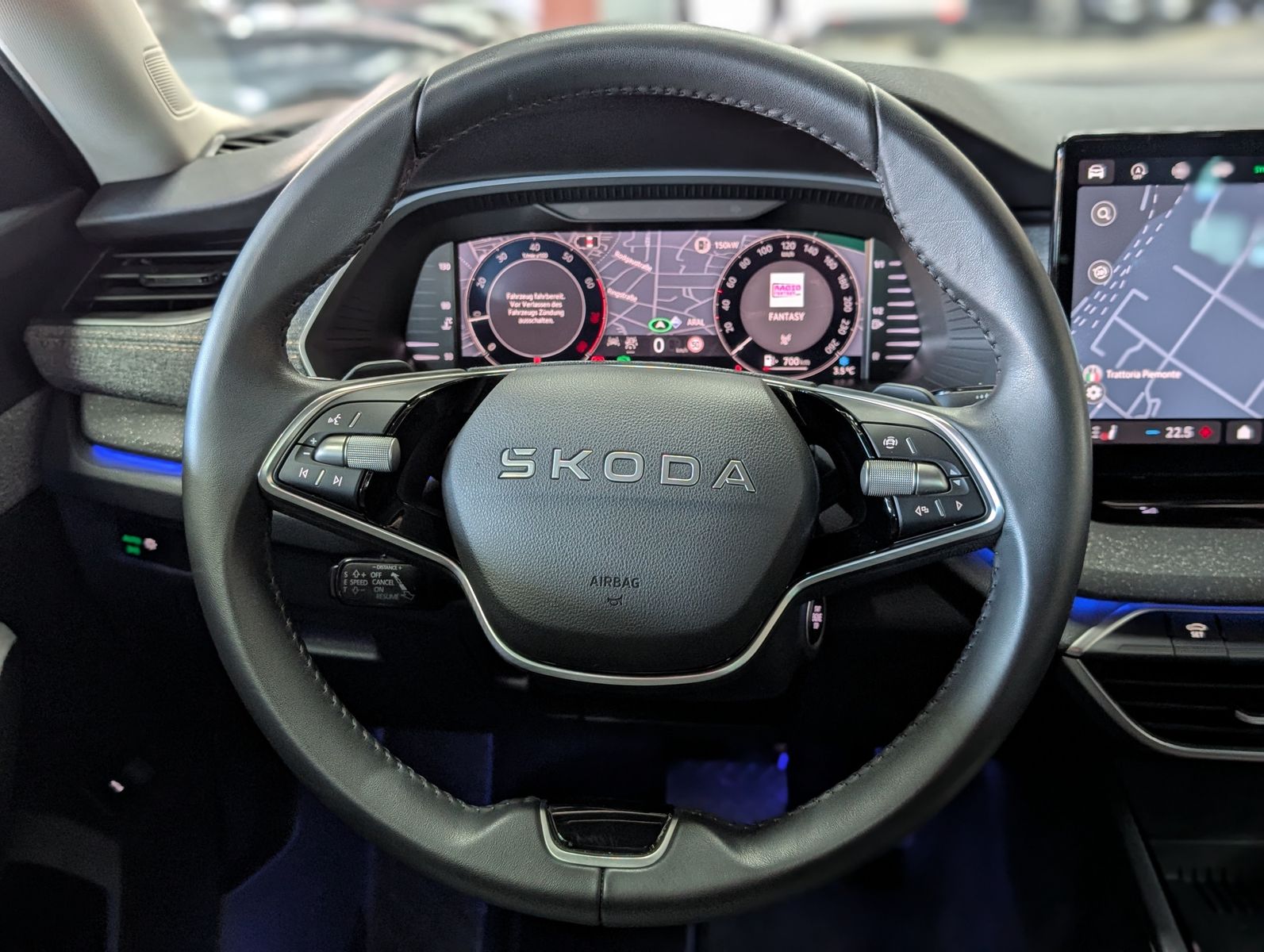 Fahrzeugabbildung SKODA Octavia 1.5 TSI mHEV Style ACC AHK 5J.-Garantie