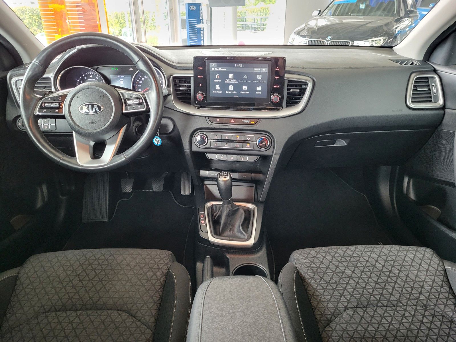 Fahrzeugabbildung Kia XCeed Edition 7 Lenkrad heizbar, Sitzheizung
