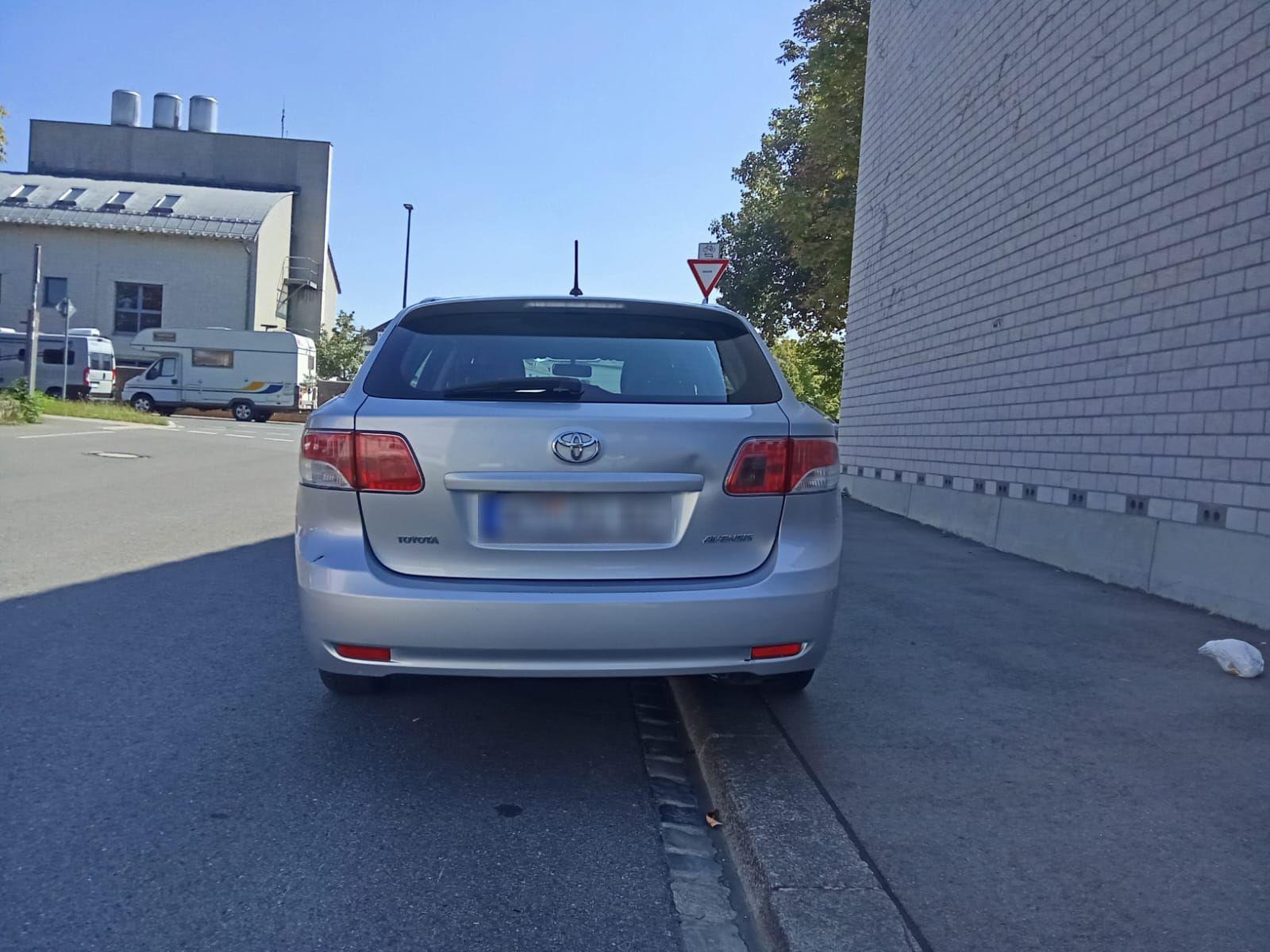 Toyota Avensis 2011 — photo 6