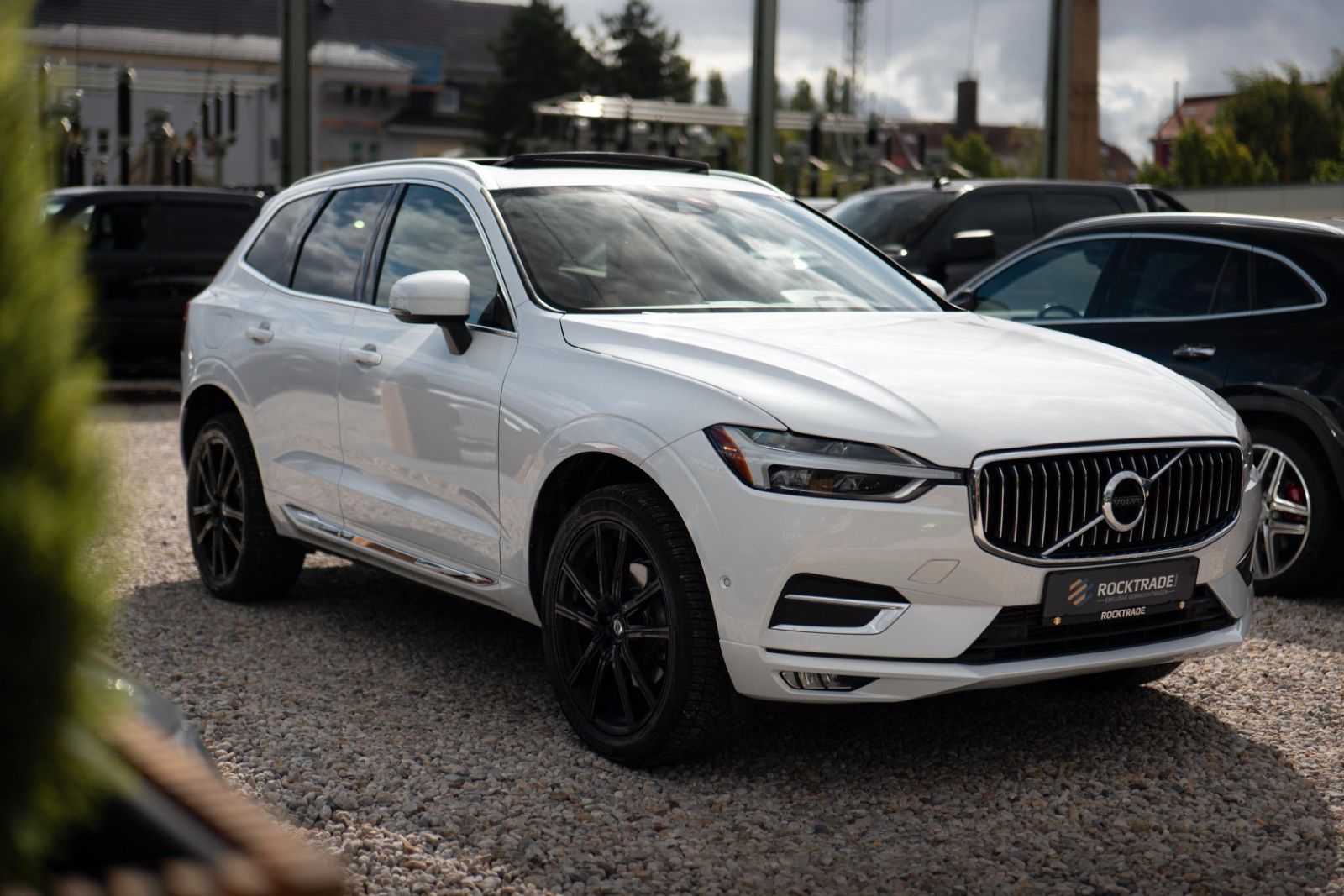 Fahrzeugabbildung Volvo XC60 T5 Inscription AWD | ACC | Pano | H&K | LED
