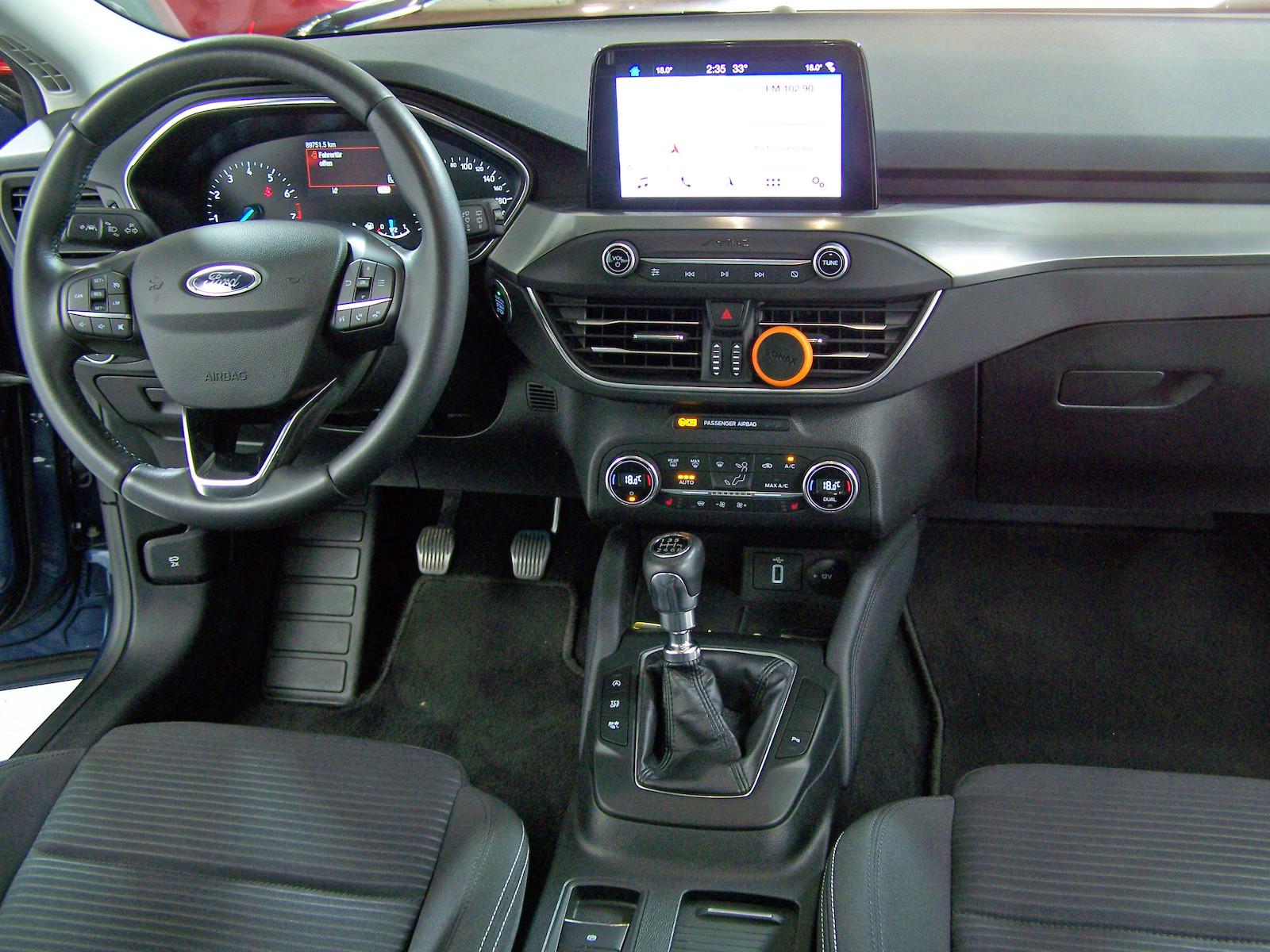 Ford Focus Fliessheck 1.0 EcoBoost Titanium NAVI+PDC