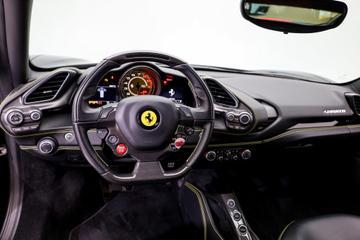 صورة مصغرة 19 لـ 2016 Ferrari 488 GTB
