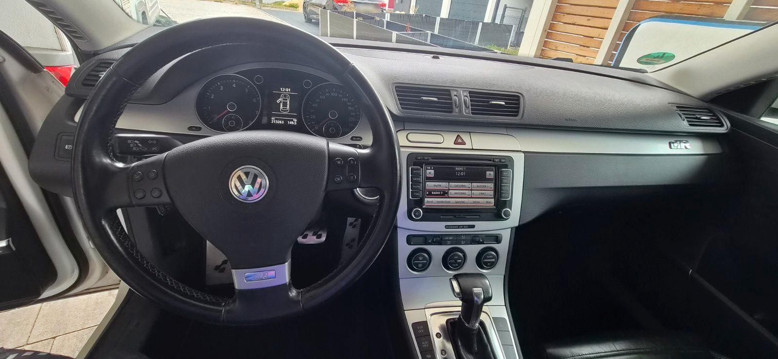 Volkswagen Passat 2010 — photo 12