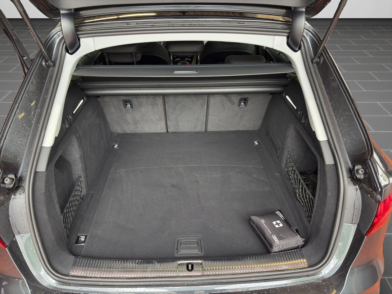 Audi A4 - Bild 16